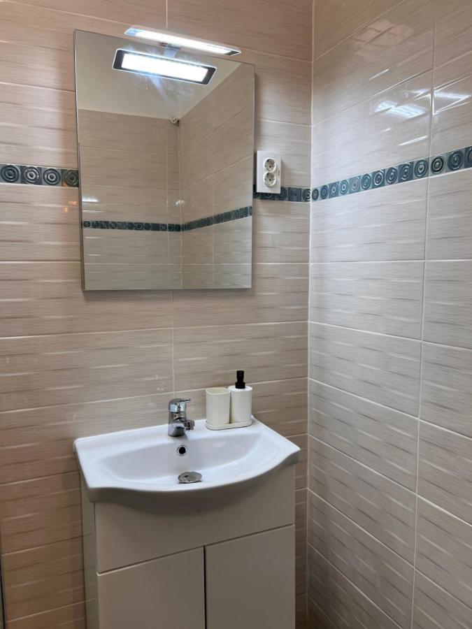 בוקרשט Emi Apartaments מראה חיצוני תמונה